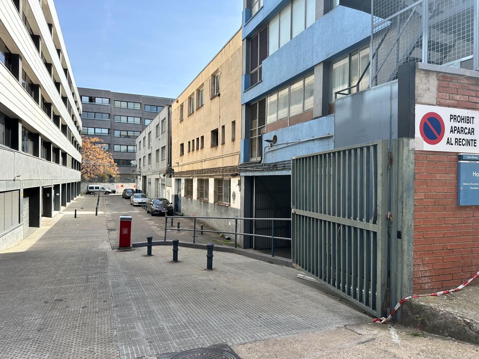 Foto 6 de SANT CUGAT DEL VALLÈS - NAU INDUSTRIAL DE 814m2!!!