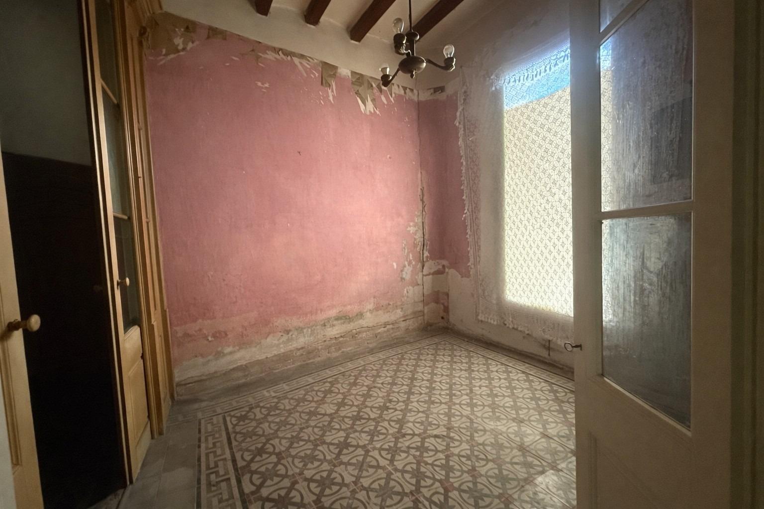 Photo 5 of HOUSE IN THE CENTRE OF SABADELL TO RENOVATE