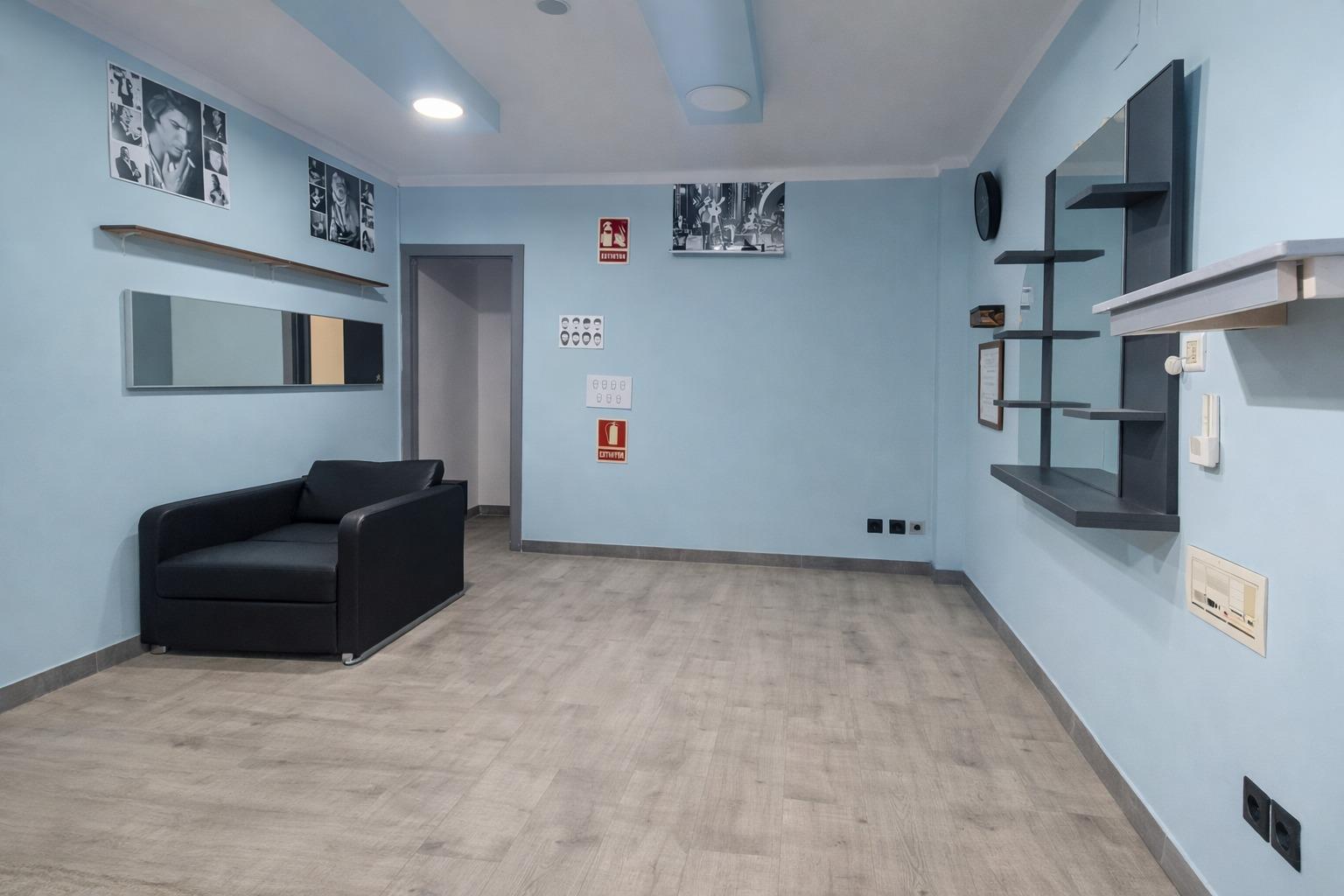 Photo 3 of 87 m² ground-floor flat right in the centre of Rubí, next to all amenities.