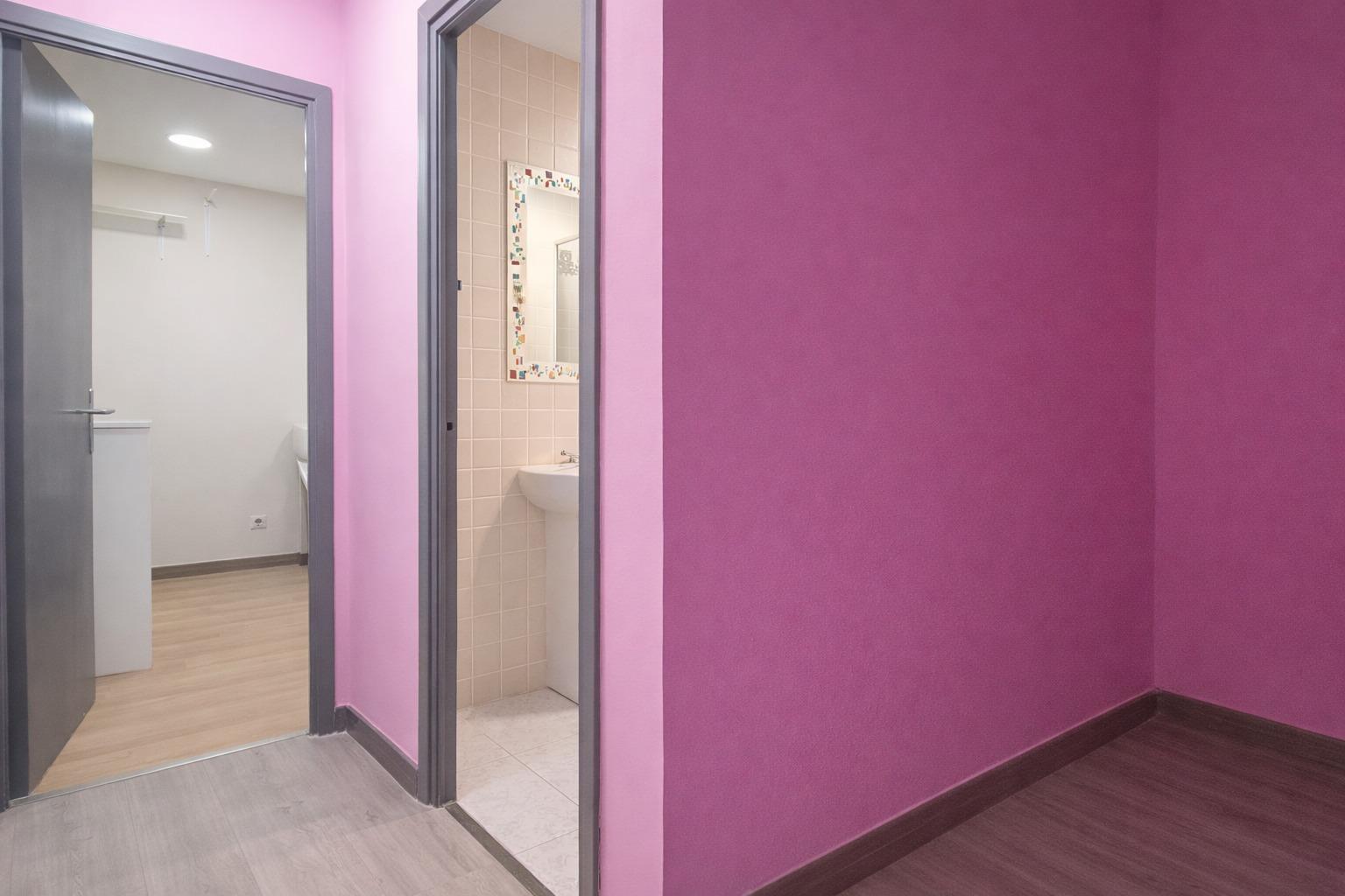 Photo 9 of 87 m² ground-floor flat right in the centre of Rubí, next to all amenities.