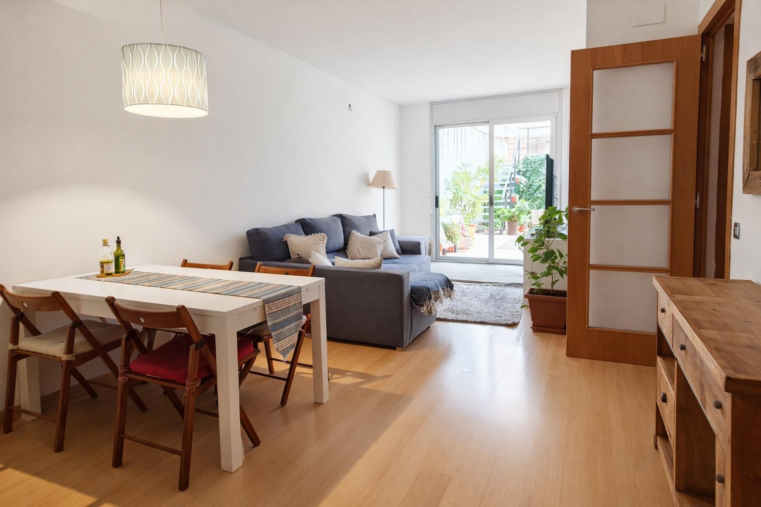 Photo 6 of MAGNIFICENT 4-BEDROOM GROUND-FLOOR FLAT, 100M2 OF FLAT + 100M2 OF PATIO IN SANT CUGAT DEL VALLÈS.