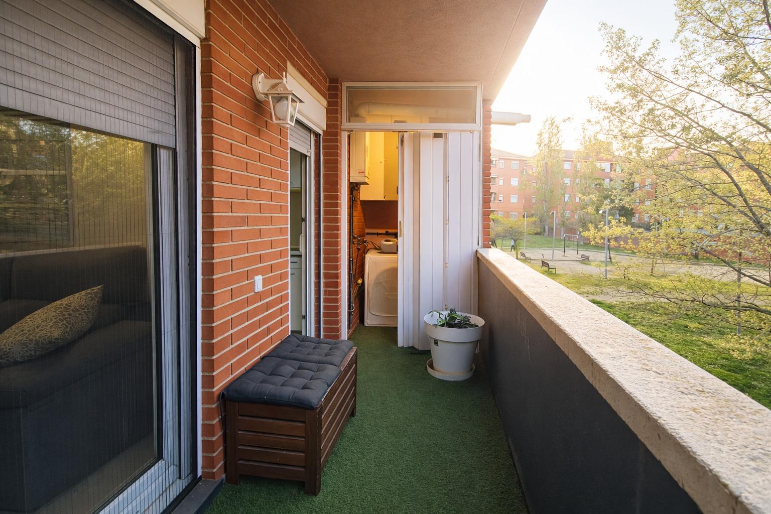 Foto 13 de Pis de 3 habitacions i 2 terrasses a Sant Jordi Park de Rubí.