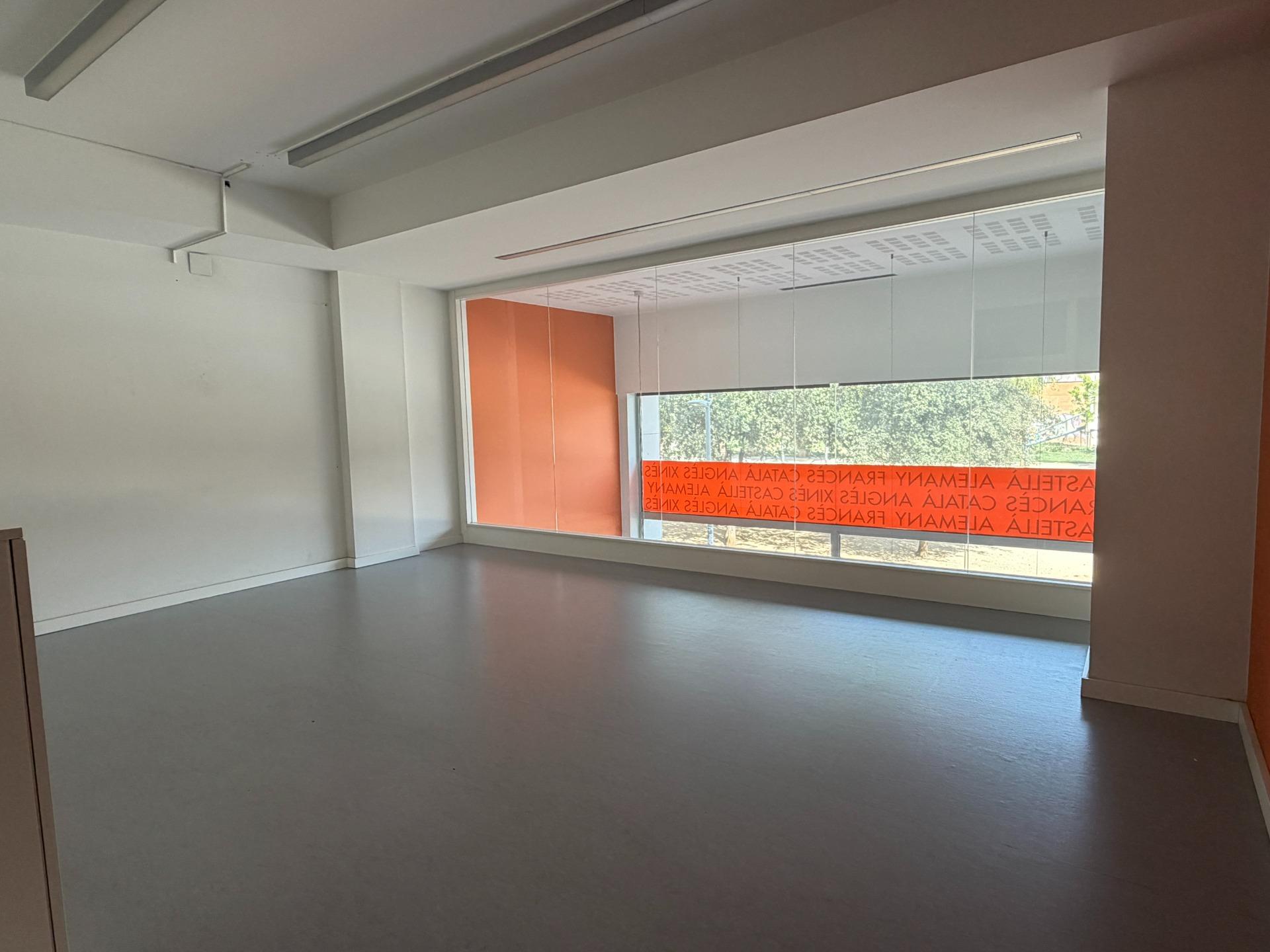 Foto 33 de Local comercial únic en ple centre de Sabadell – 817 m² construïts