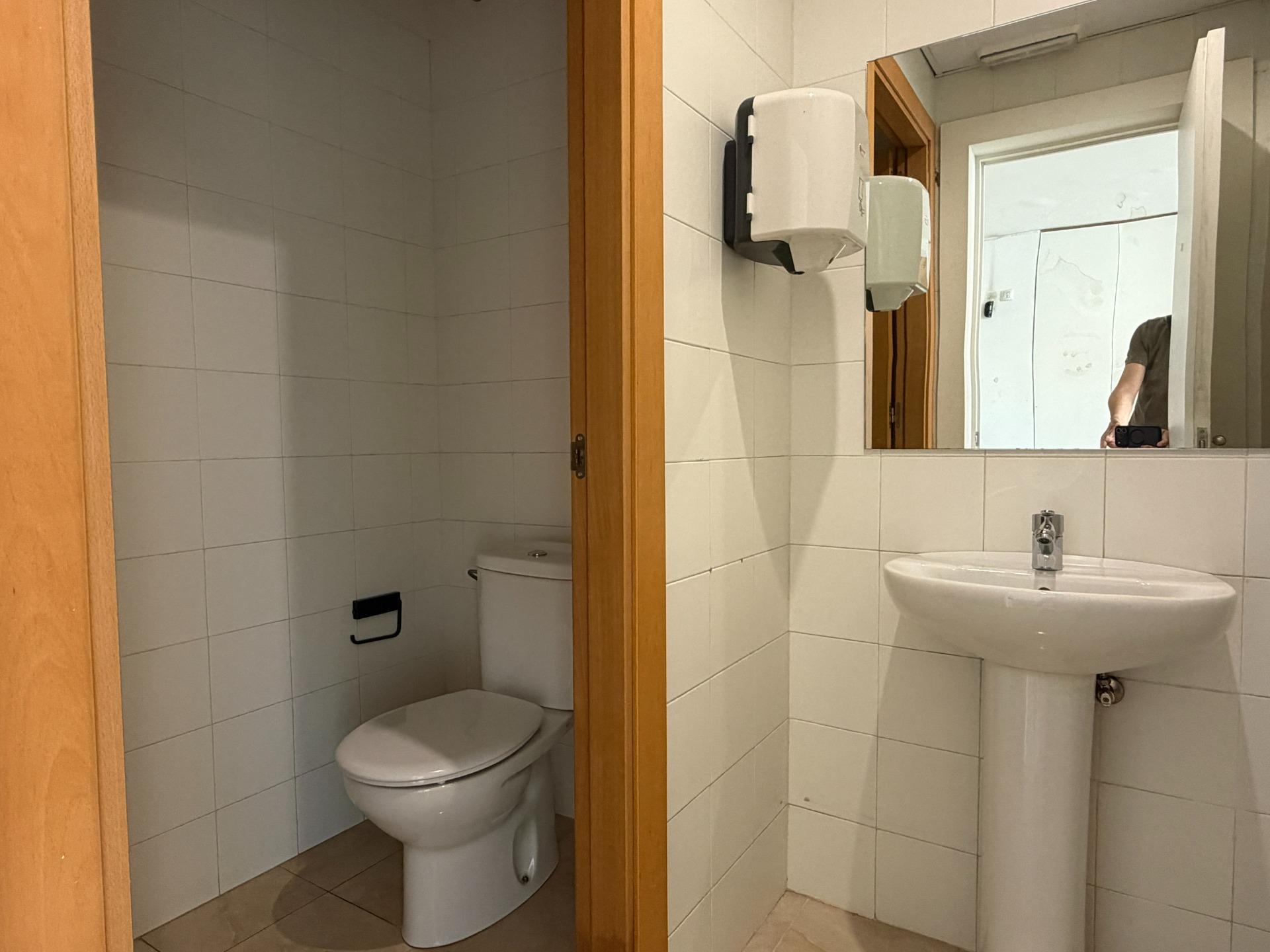 Foto 8 de Local comercial únic en ple centre de Sabadell – 817 m² construïts