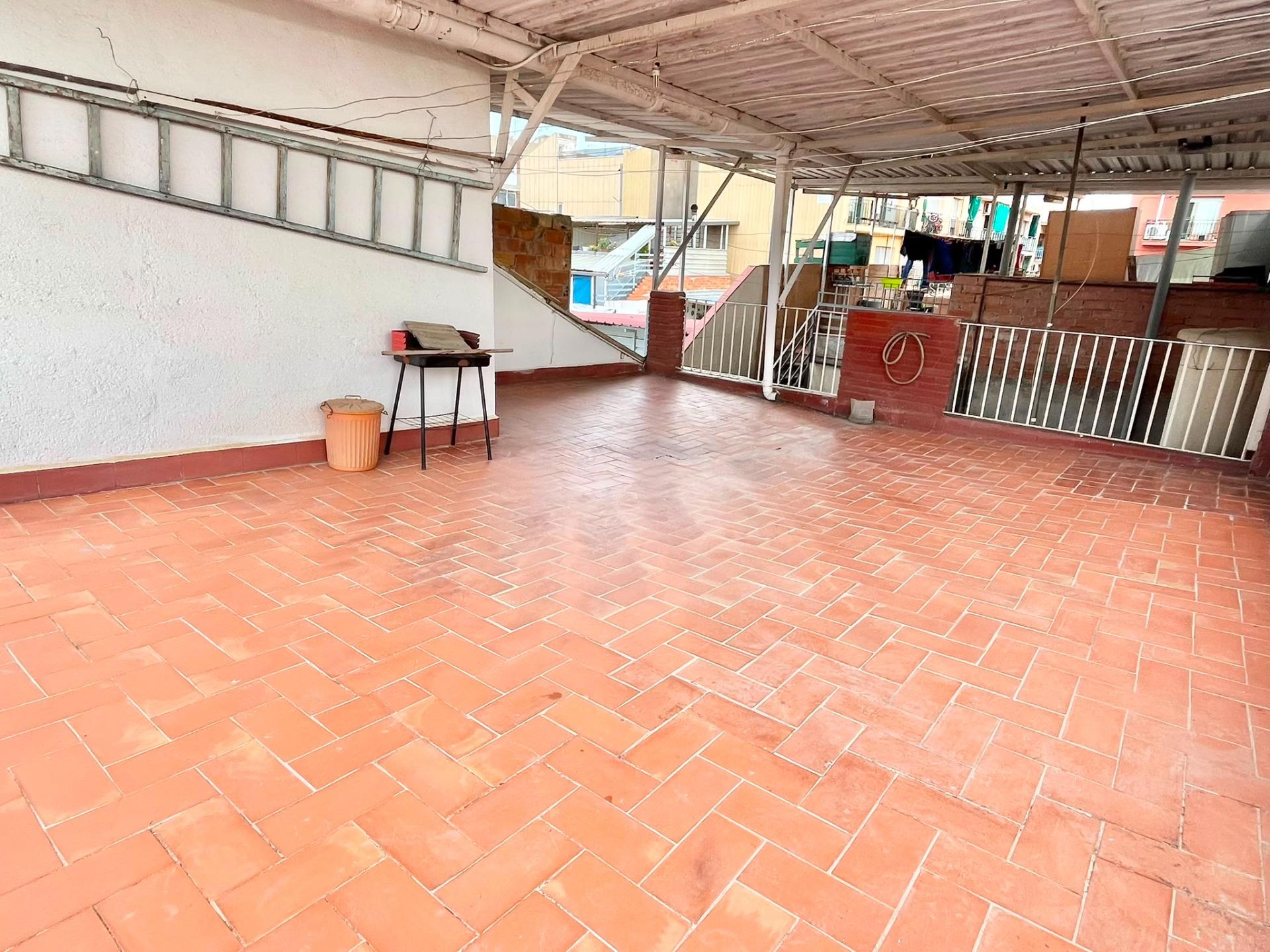 Foto 10 de Encantadora casa adossada a Sabadell - La teva nova llar t'espera per 232.000 €!