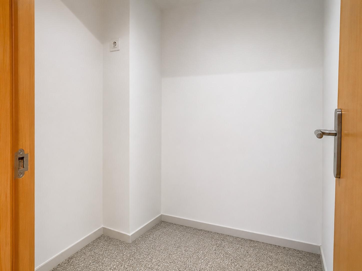 Foto 20 de PIS DE PROTECCIÓ OFICIAL (HPO) DE 3 HABITACIONS A SABADELL.