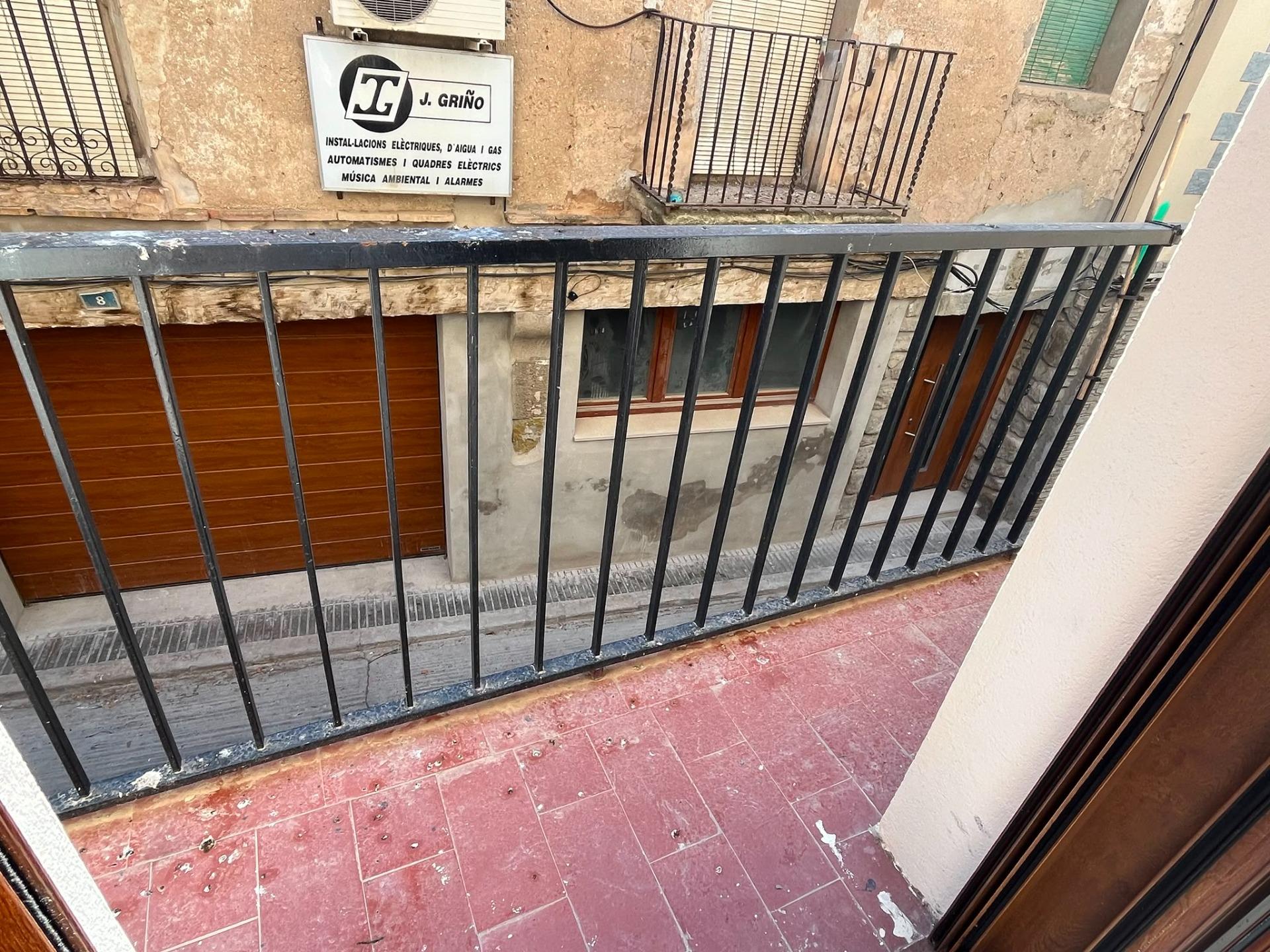 Foto 40 de Impressionant Casa de Poble Reformada a Castellserà per només 270.000 €