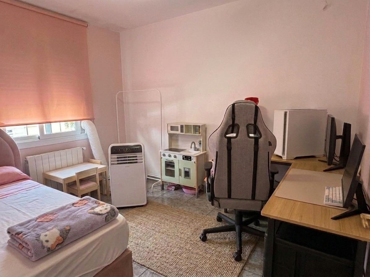 Foto 7 de Pis de 3 habitacions amb balcó a CAN ORIACH de Sabadell.