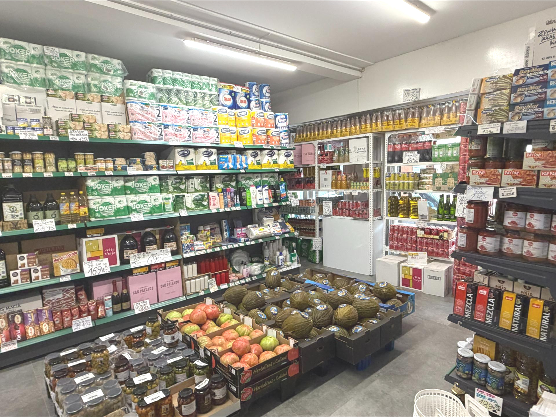 Foto 2 de FRUITERIA / SUPERMERCAT EN TRASPÀS